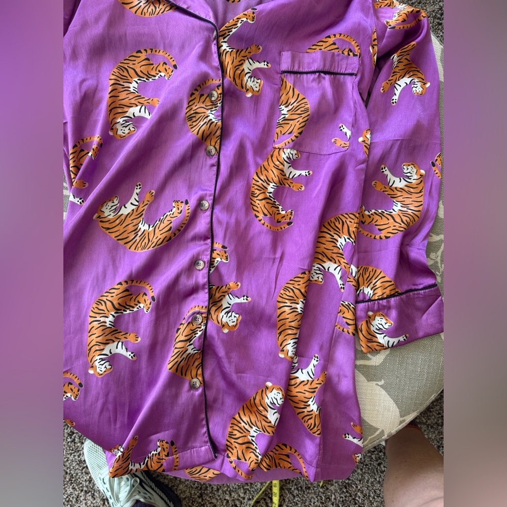 Nasty Gal Tiger Pajama Top, Long Sleeve, Size Small - Picture 5 of 12